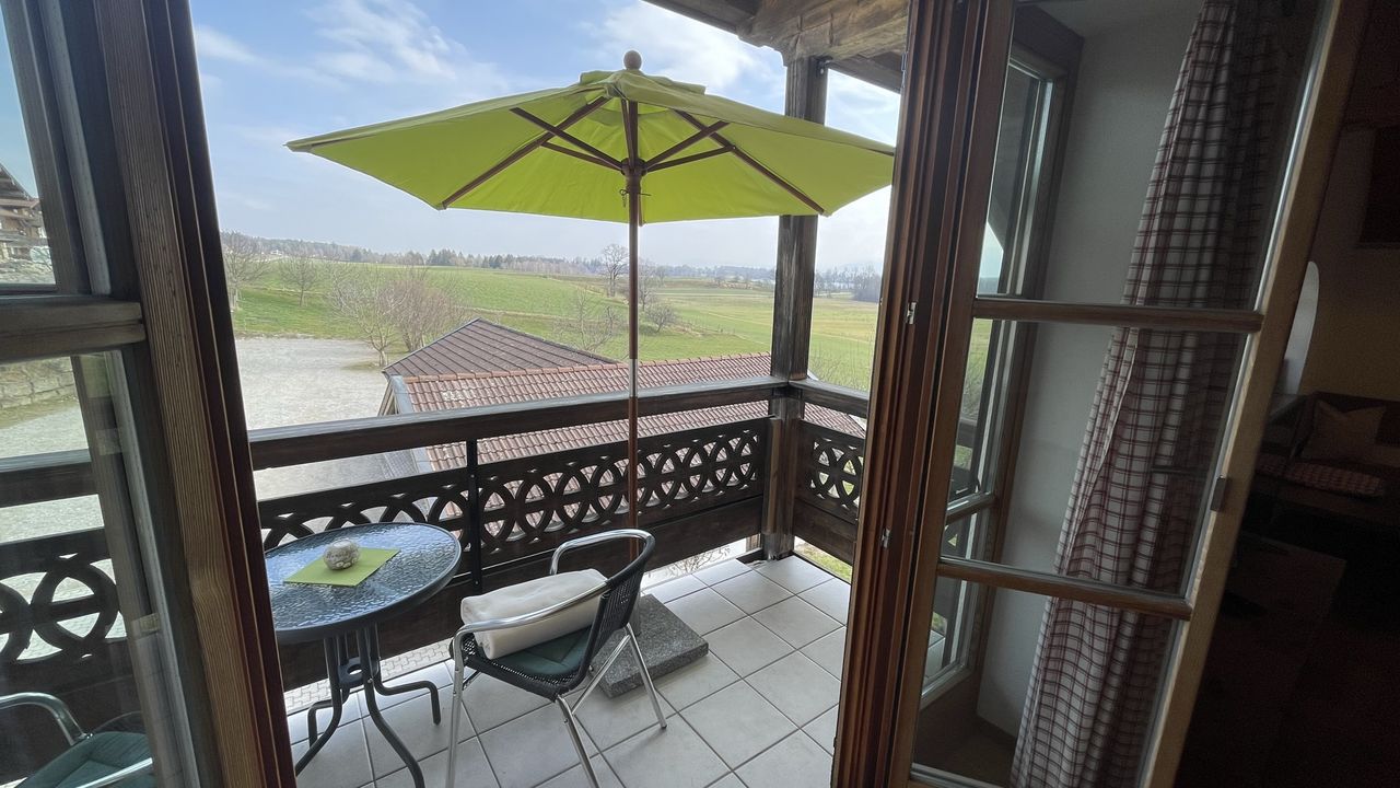 Balkon mit Möbeln Balkon mit Möbeln